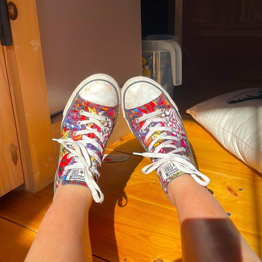 Converse butterfly chucks